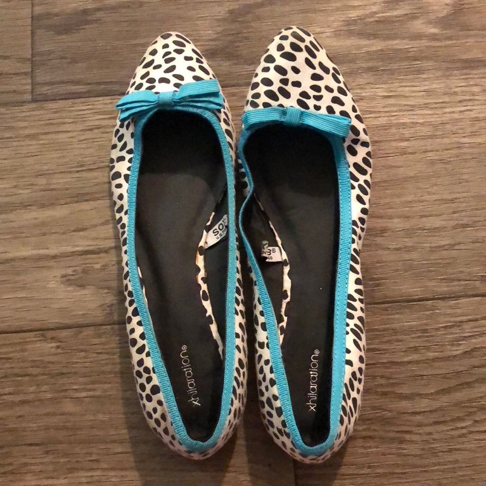 Xhilaration flats!